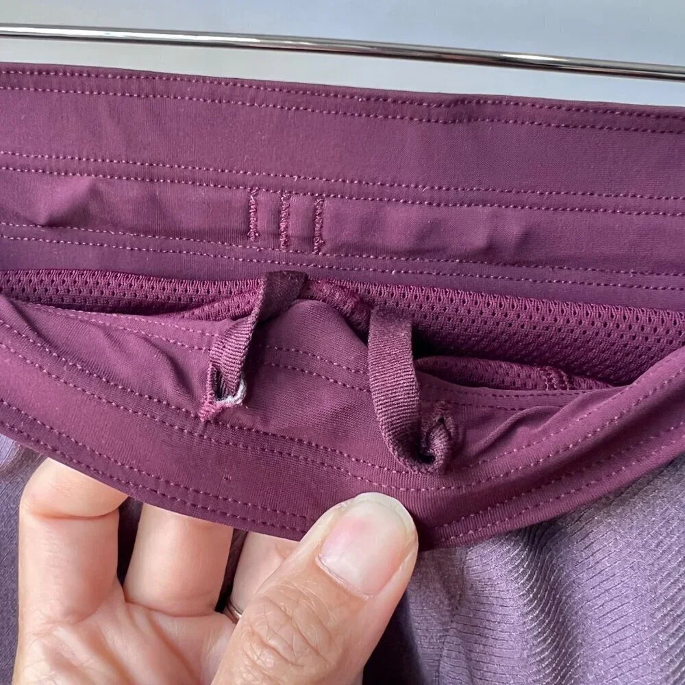 Lululemon The shorts lined shorts 9”, purple/red, Size S A137